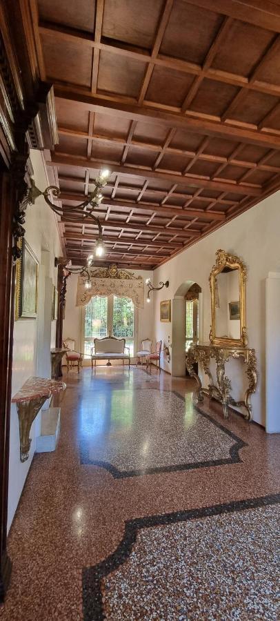 بولونيا Farolfi Apartments Villa Galliera المظهر الخارجي الصورة