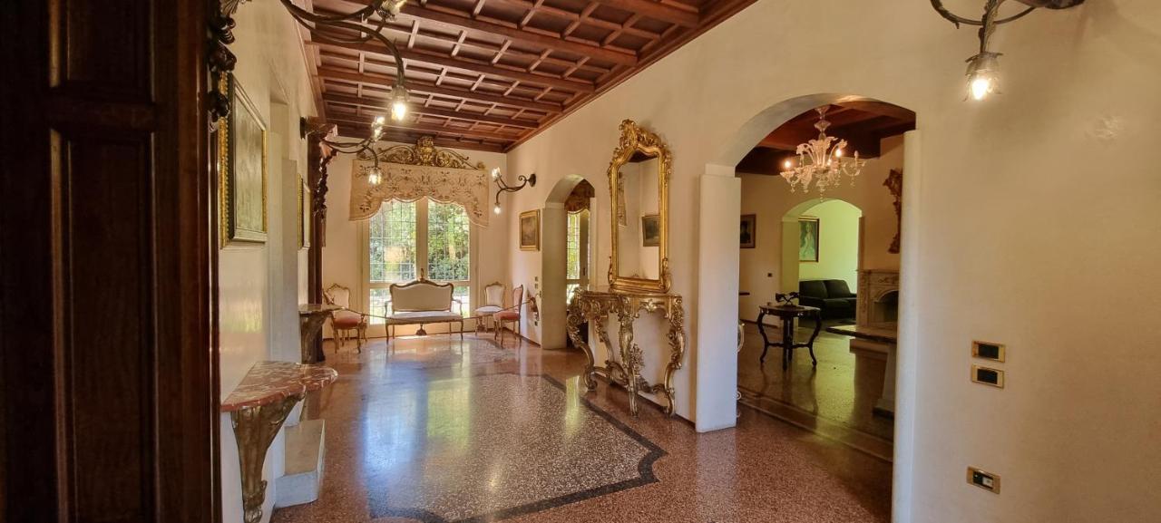 بولونيا Farolfi Apartments Villa Galliera المظهر الخارجي الصورة