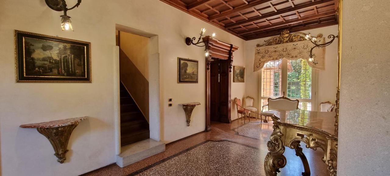 بولونيا Farolfi Apartments Villa Galliera المظهر الخارجي الصورة