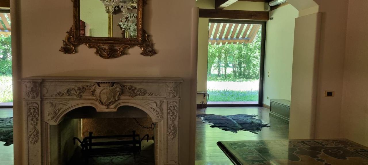 بولونيا Farolfi Apartments Villa Galliera المظهر الخارجي الصورة